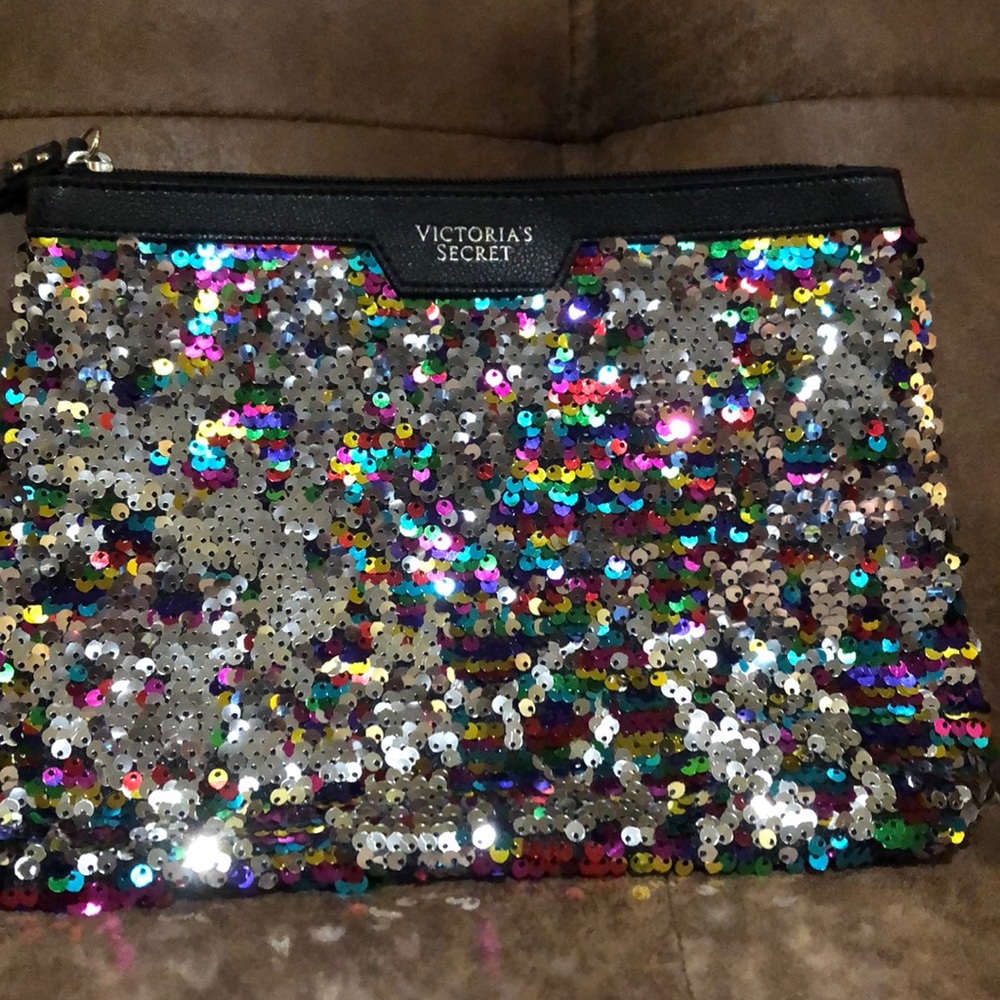 VS Sequined cosmetics bag